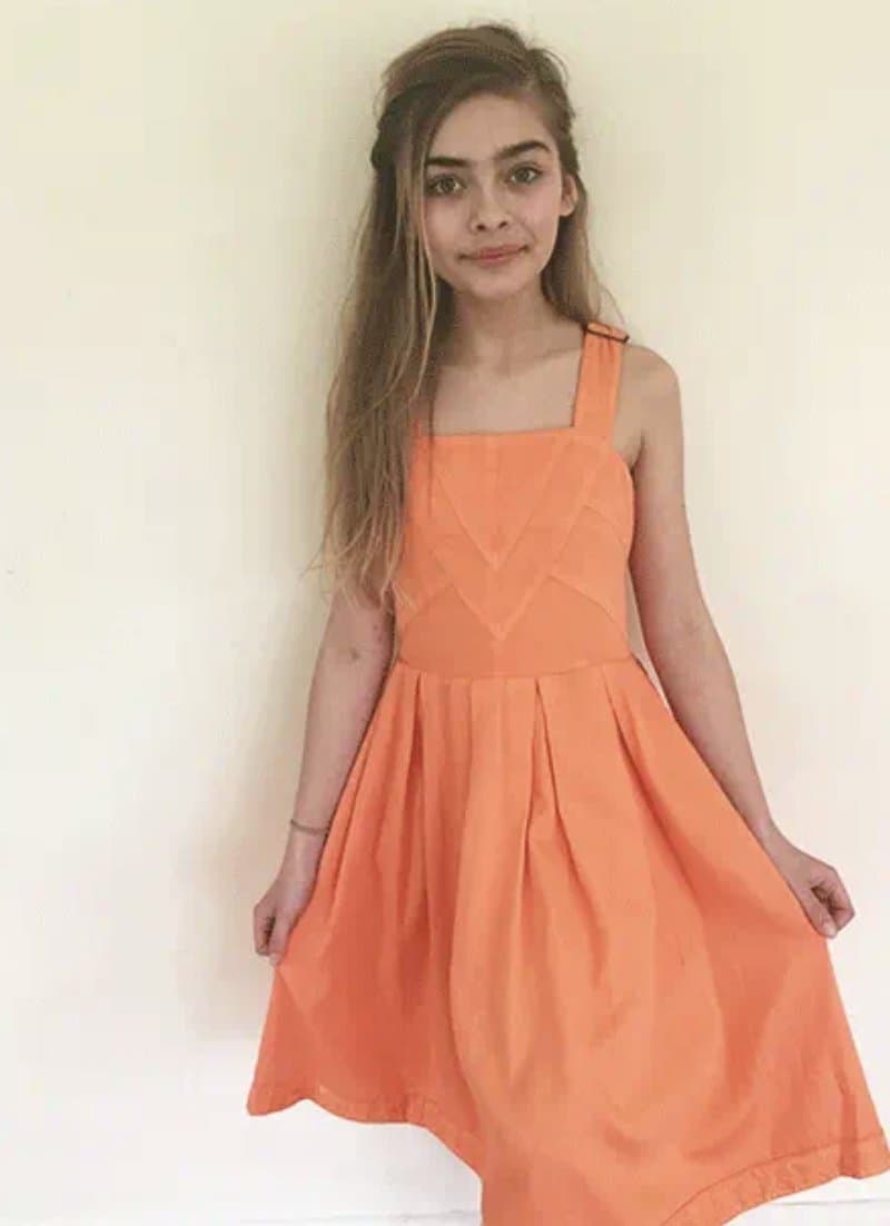 Harley Elise Chapman UK Model W/ clothes off