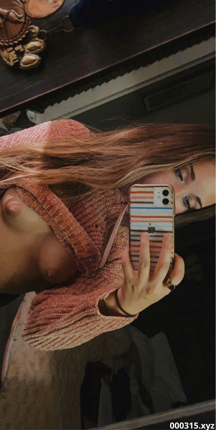 Hot Girlfriend Shared By Boyfriend