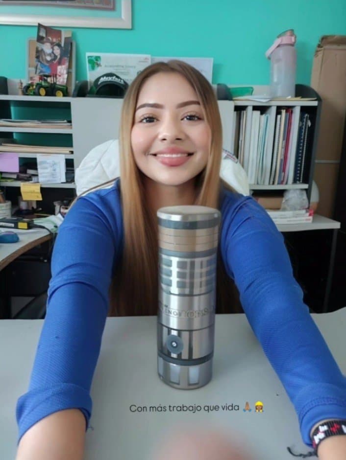 Esmeralda Putita Argentina Cogida A 4 Patas