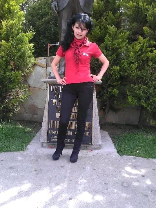 Vendedora mexicana sexi de Elektra