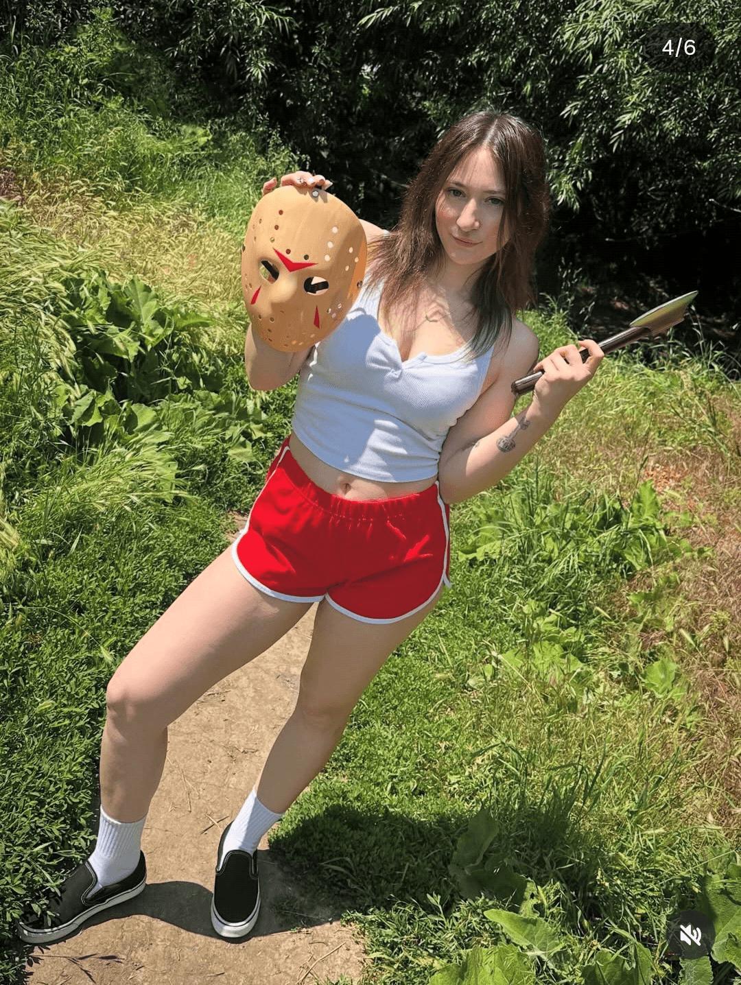 This 34 year old Milf cheated on her hubby for a 17 year old punk ass kid. What a stupid slut.??