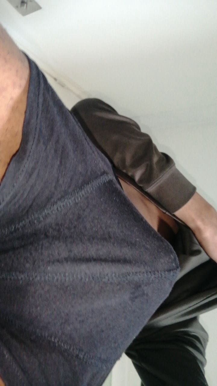 18yo Gay paki slut loves playing with his huge cock and showing off his tight boy pussy to older men