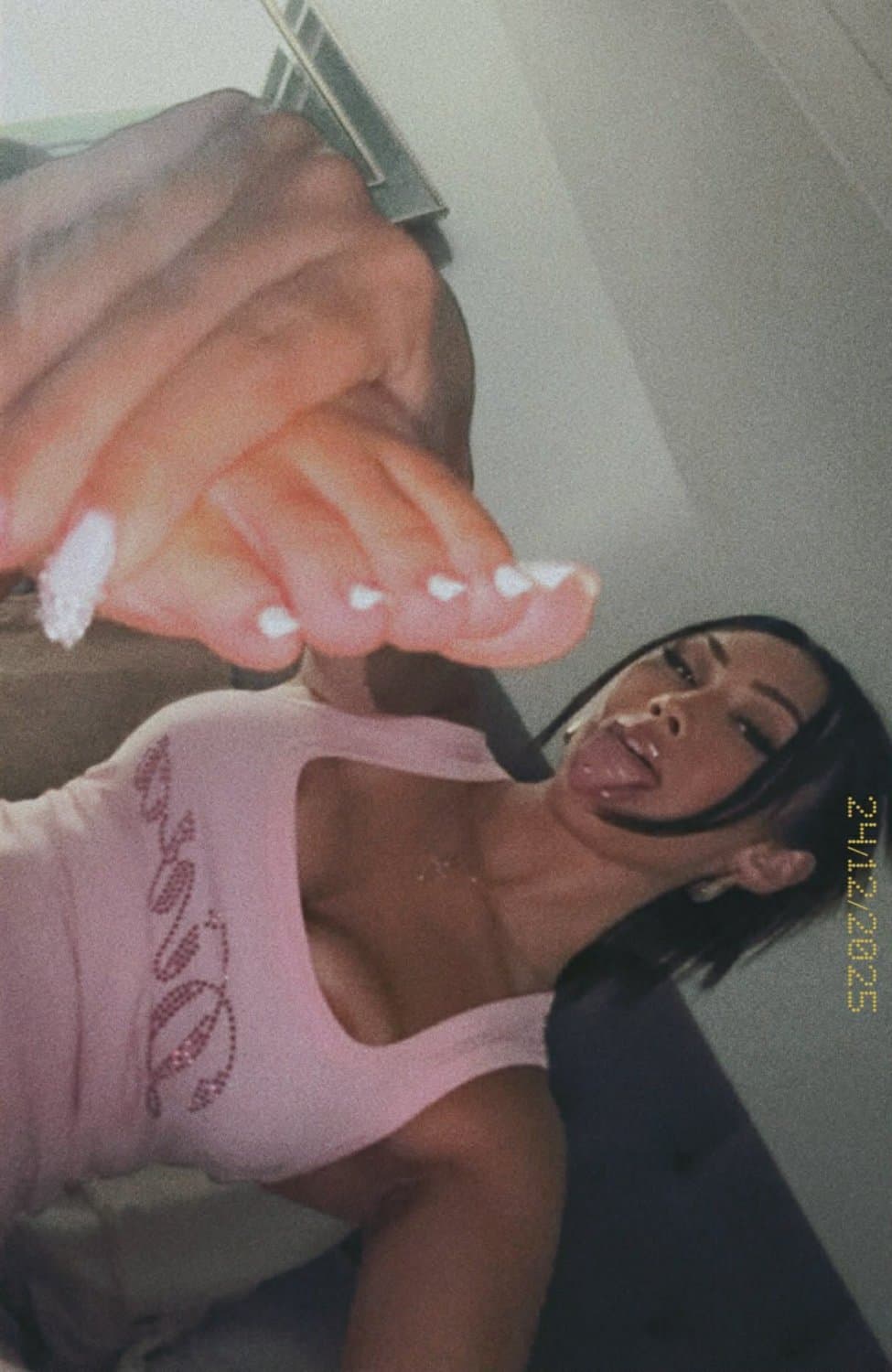 Pretty Polynesian feet