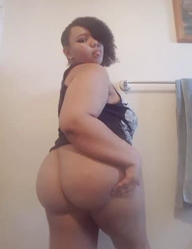 Thick ass goth ebony with big ass titties