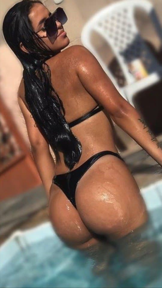 Os stories da tua namorada no verão ?