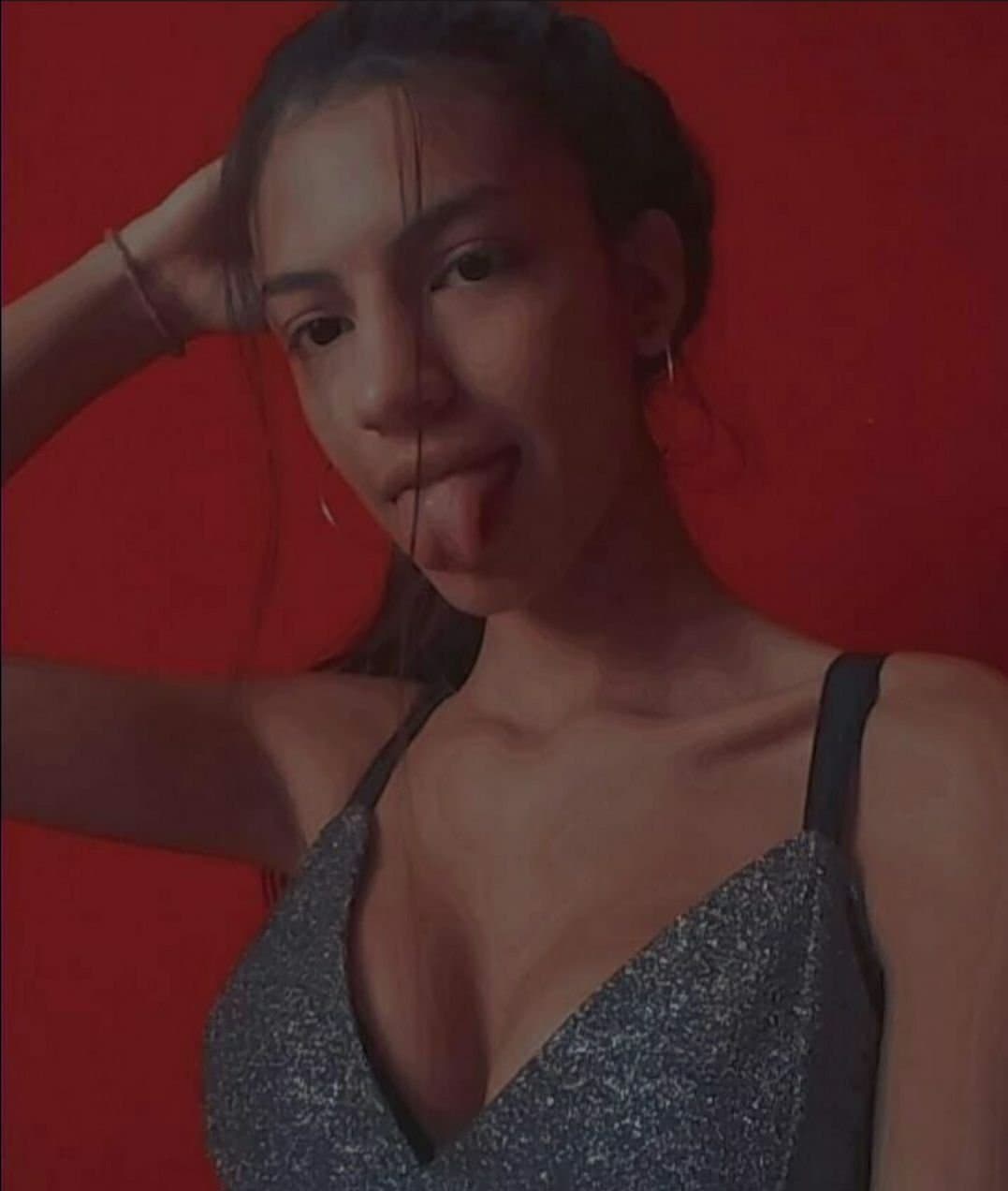 Flaca linda turrita culona mostrando su Concha depilada sabrosa (Aporte de seguidor)