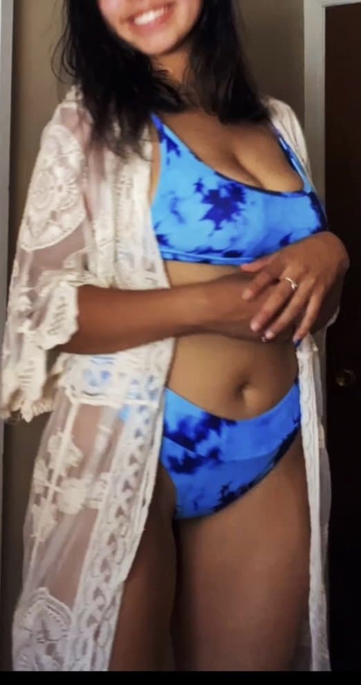 Repost like and comment and i’ll post her nudes, sextapes, and big titty drop! Get on hot page!!