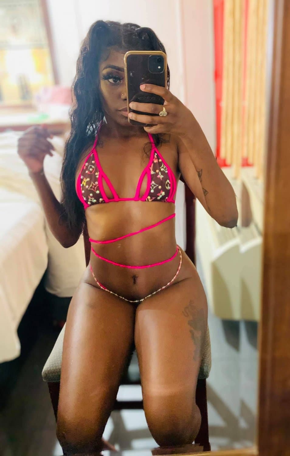 Miami Florida ebony stripper Hennessy Lewis/ billiondollahenn sucking dick and getting backshots