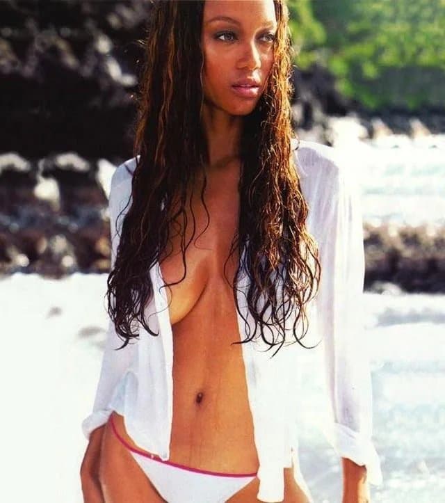 Supermodel Tyra Banks will have you craving brown sugar. Big titty black bitch is goonfuel