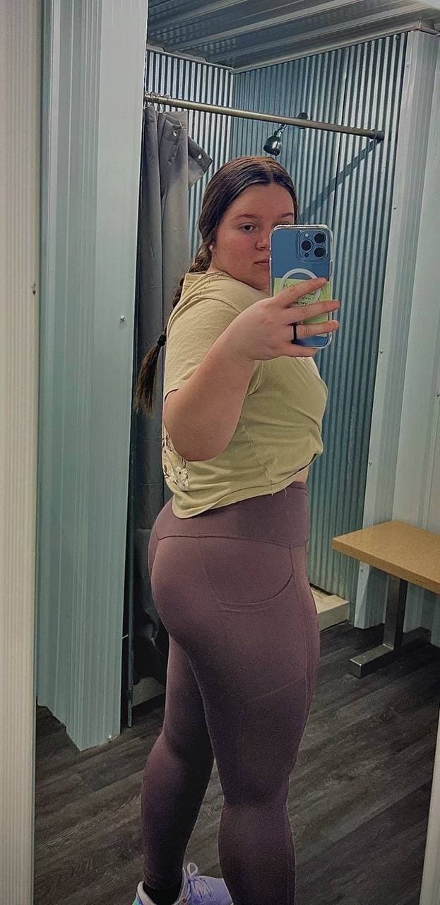 Chubby slut with a real nice butt