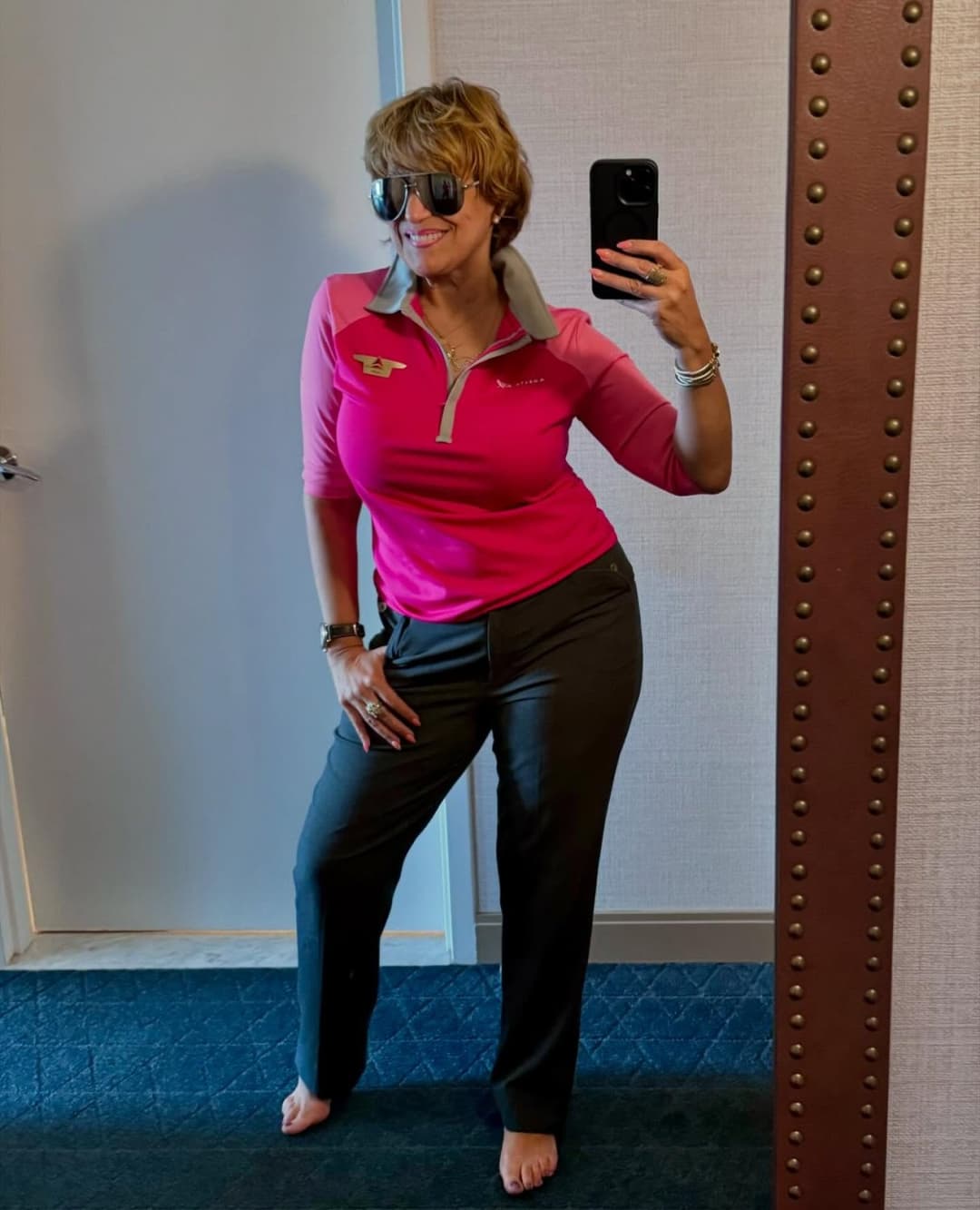 Thick Gilf flight attendant
