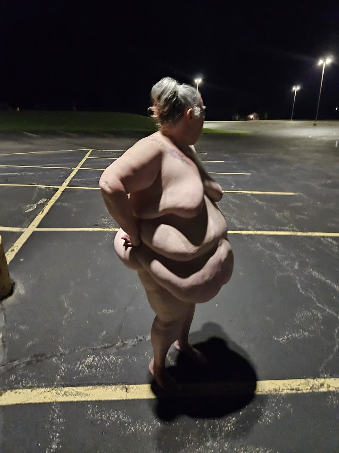 Nasty Public Fat Bitch Aprill Thompson is addicted to BBC