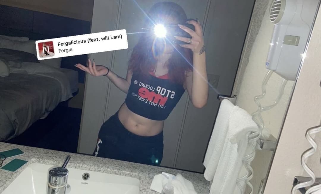 Look at my IRLs tight little teen tummy NNGGHHHH degrade this petite little goth slut