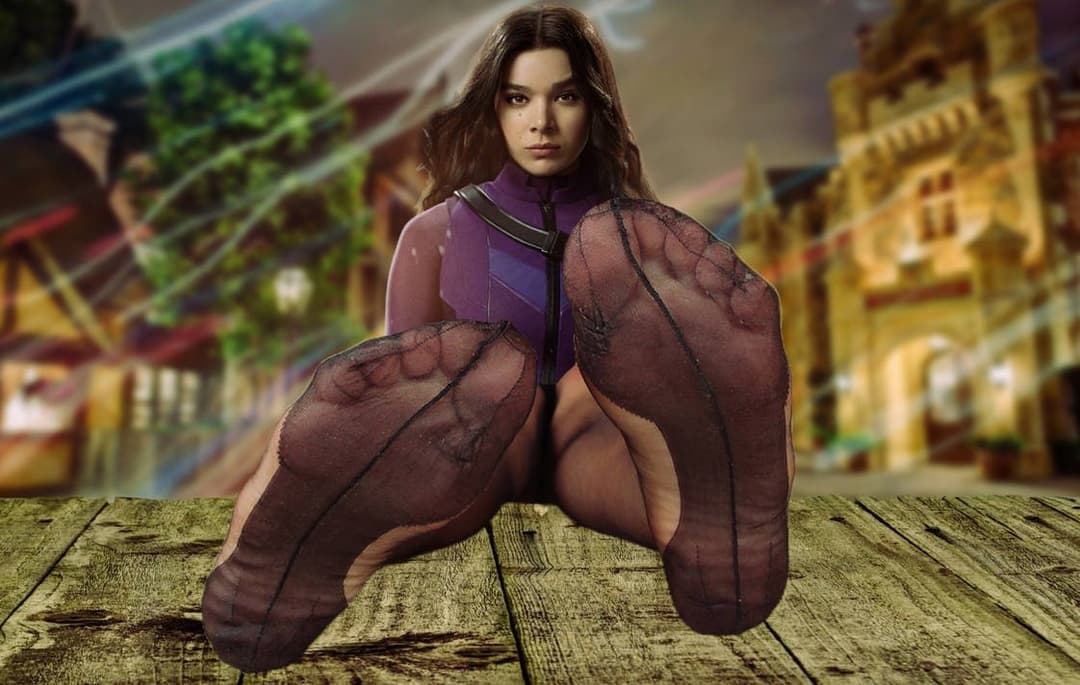 kate bishop feet