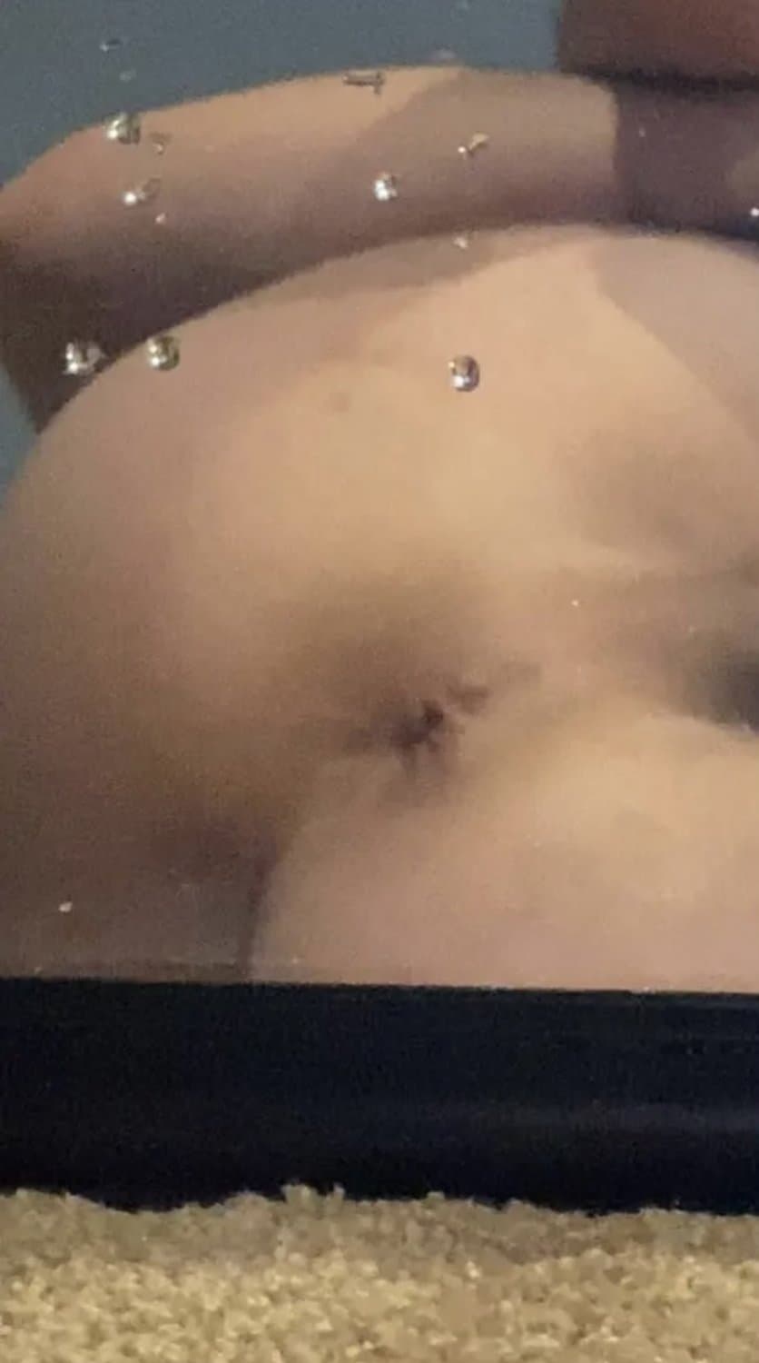 power bottom of power bottoms; @dellavrt03