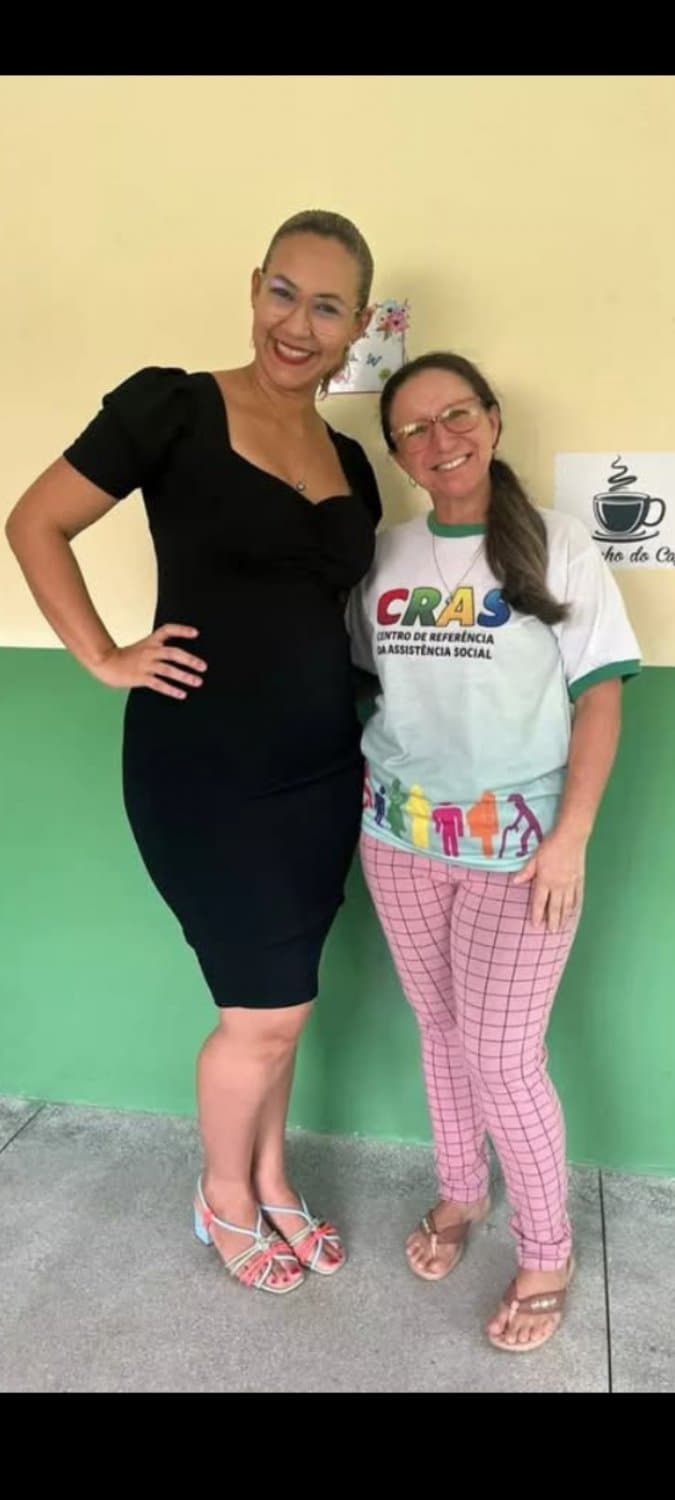 Minha mamãe safada q vontade de comer essa safada q da pra meu primo e meus amigos