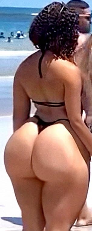 Duvido não gozar vendo essa gostosa, bati uma pra ela sem pensar duas vezes