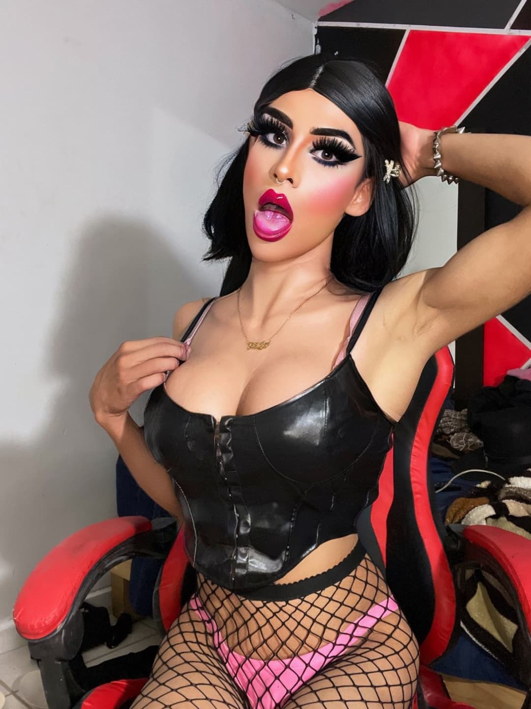 Latina ts quiere sexting por telegram ❤️