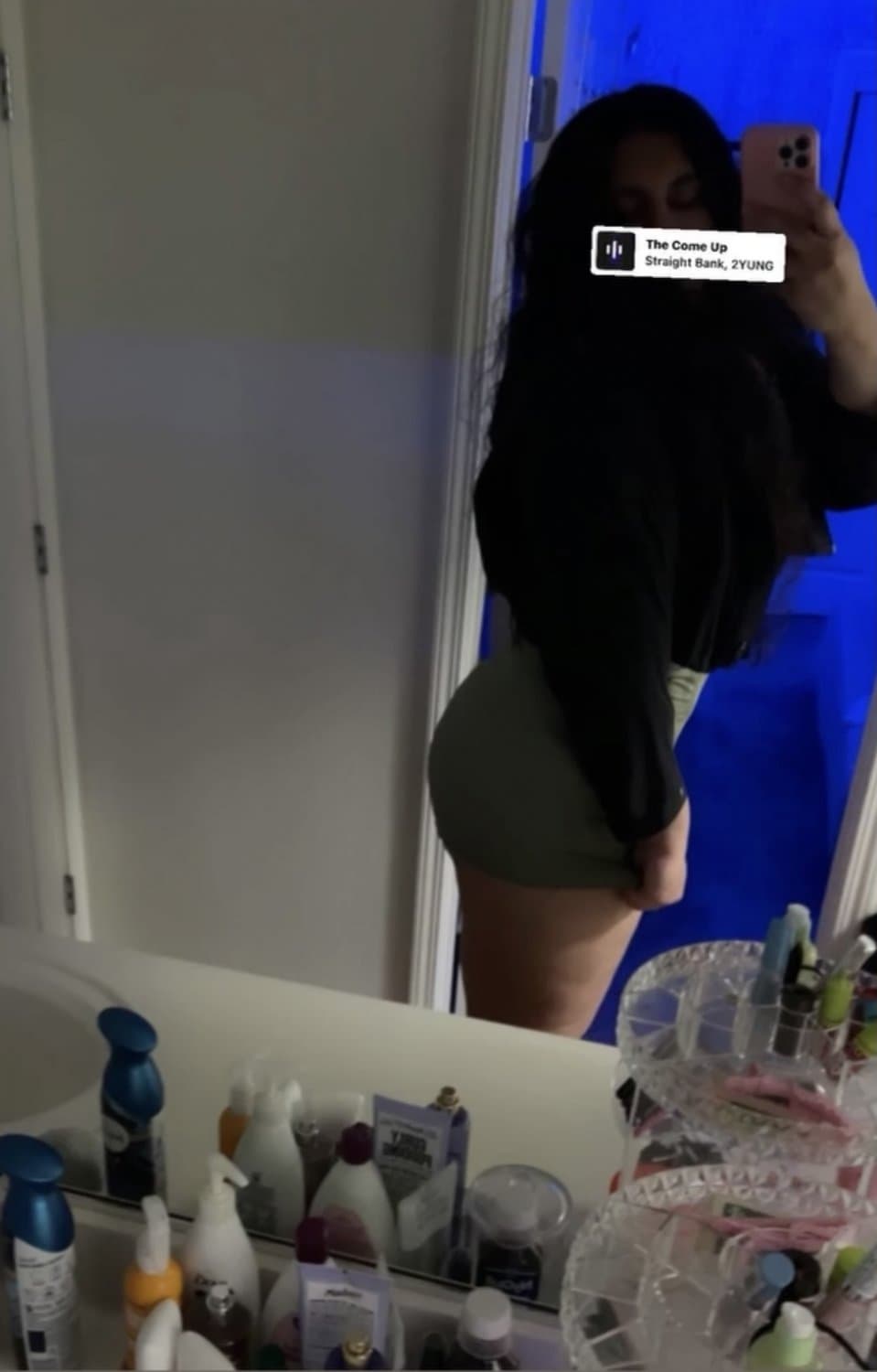 Sexy NRI Indian teen with ugly face but biggest ass ever ??