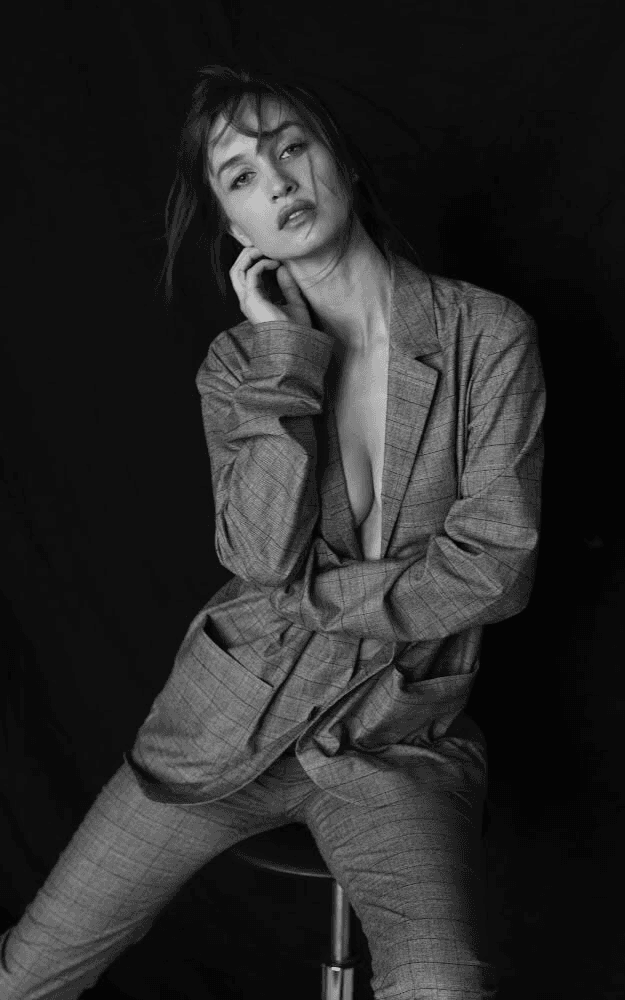 Siri Blomquist A Gorgeous Model/Actress that I went to High School with! She still so Sexy ??