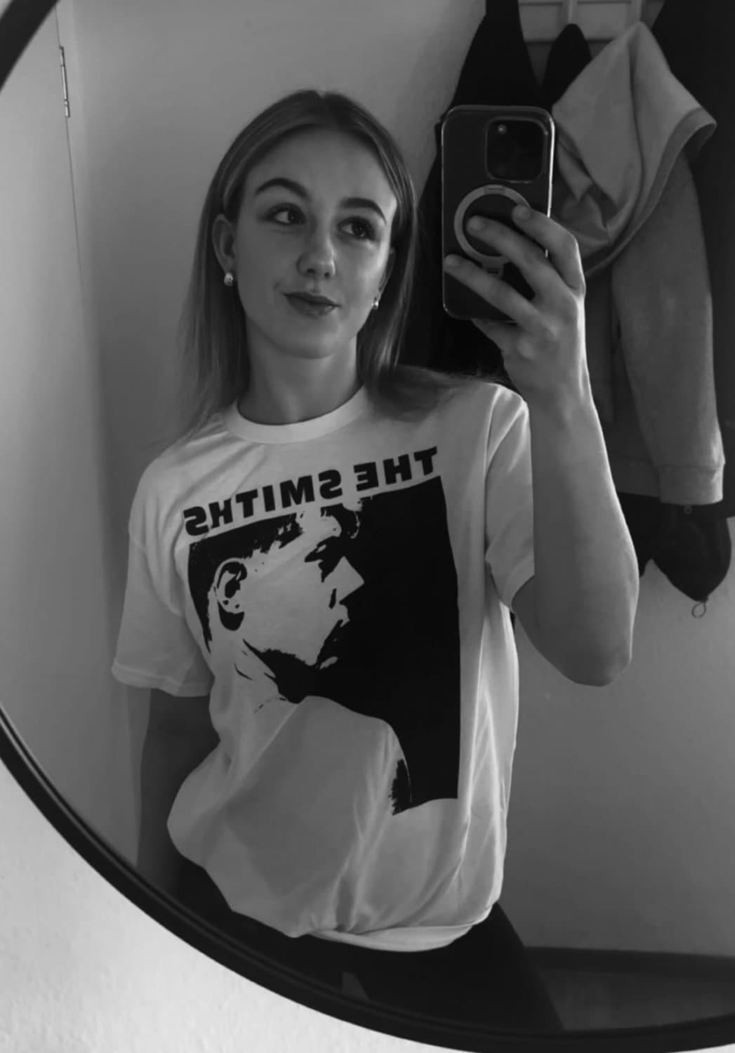 Click to view full size Slimthick beauty