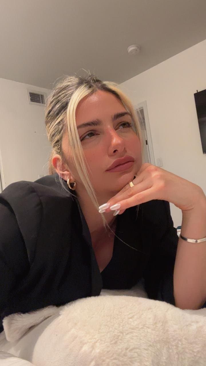 Wanna dive into the ocean… or into trouble with me?