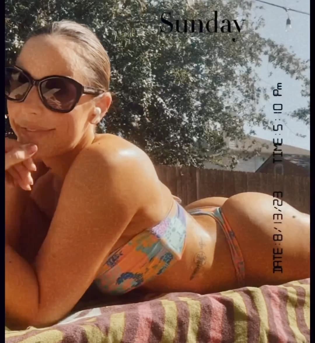 Click to view full size Texas hotwife Robyn fields