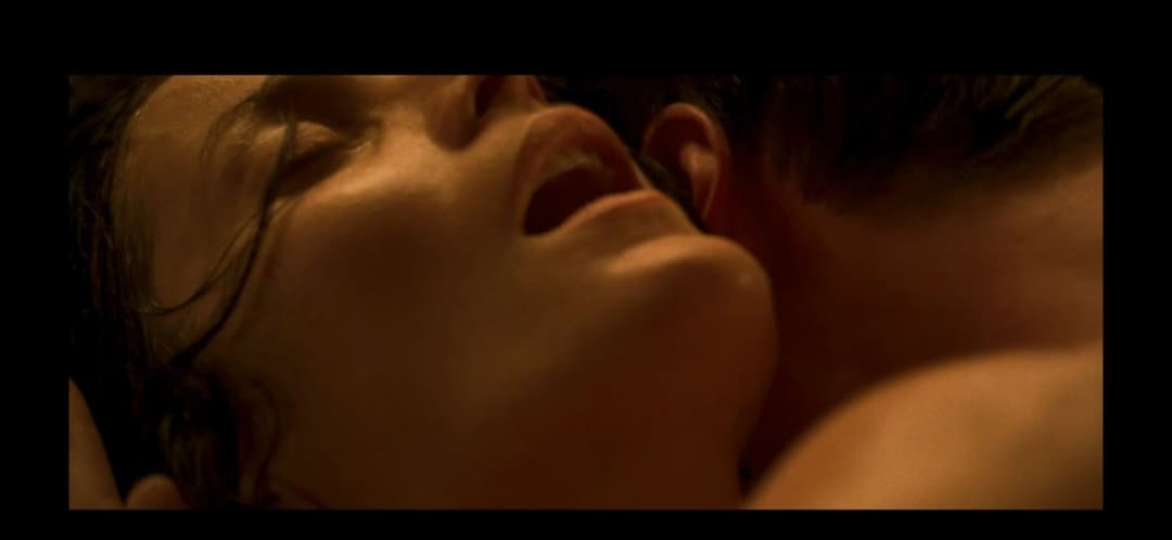 Neo cums inside Trinity (Matrix Reloaded)