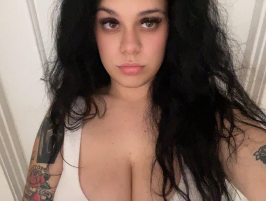 Big titty milf college student Miranda twitter : mirandaaintshit OF : babykoncam
