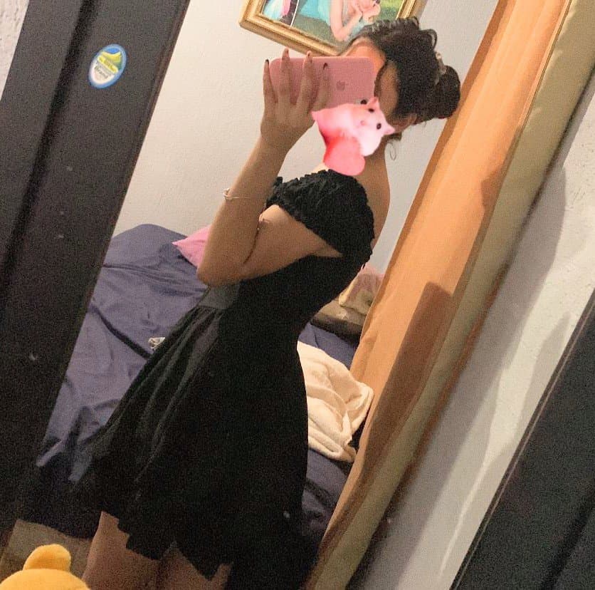 Novia de mi amigo me renvia fotos suyas a escondidas de su novio.