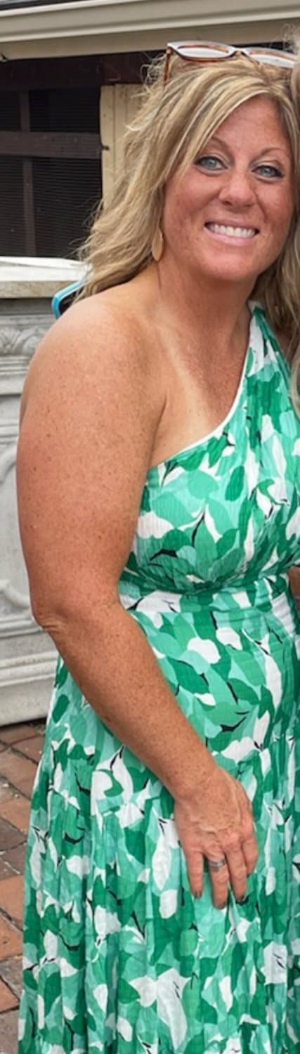 Sexy Blonde Freckled Milf