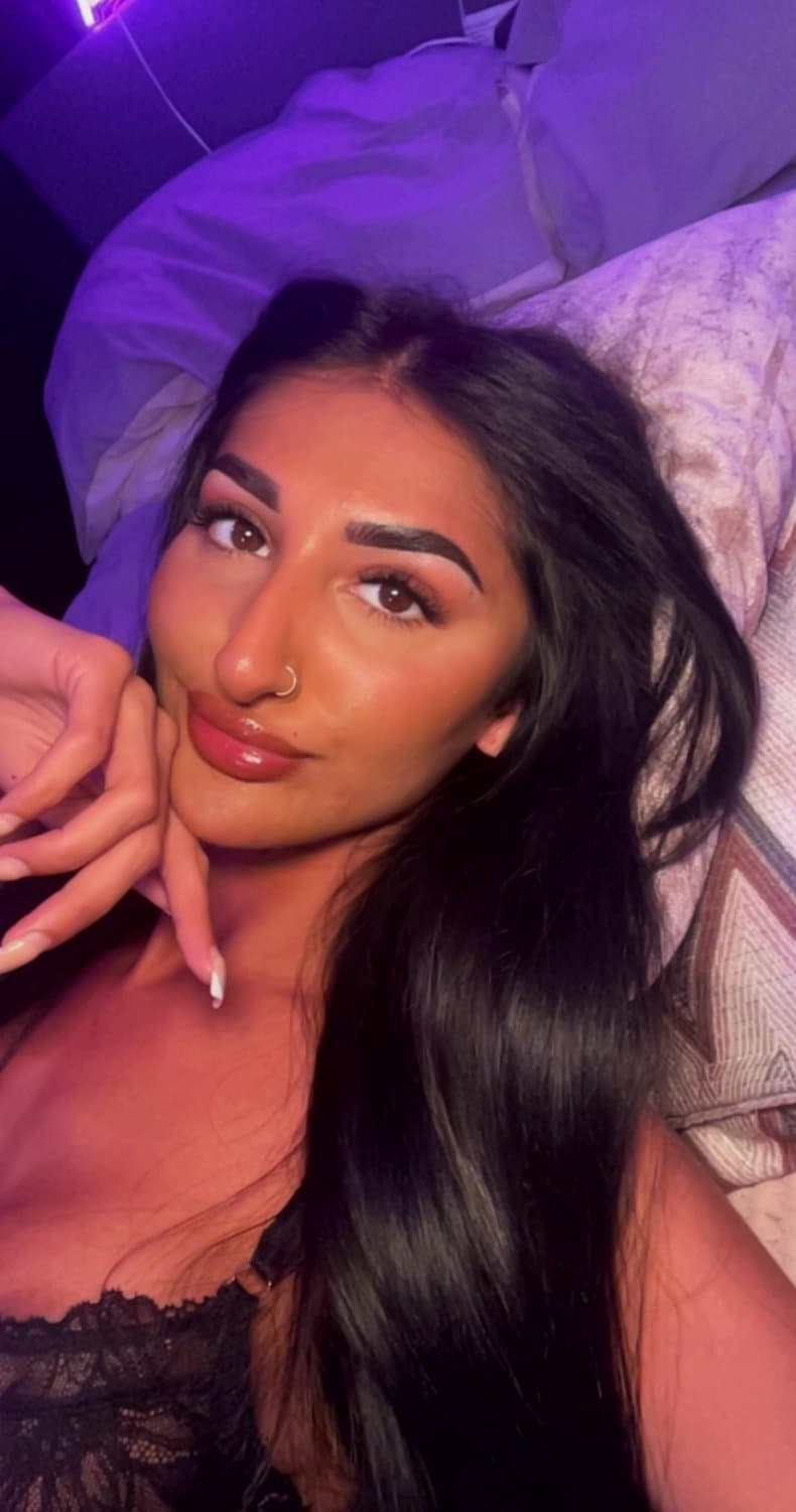 Do you want me sweet, or do you want me sinful?