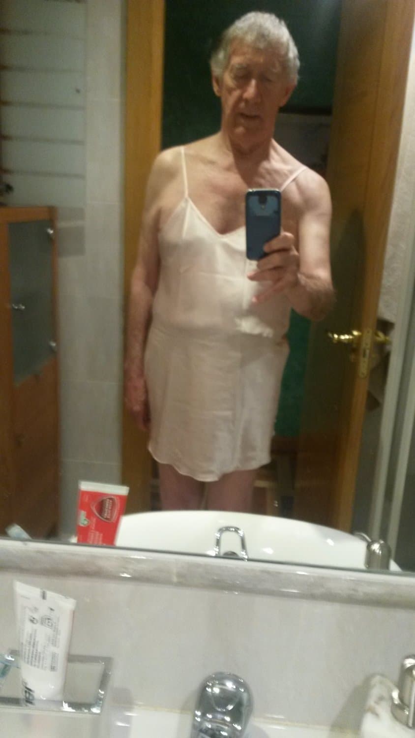 1Fernando Afeminado Lencería Mujer Rosa (2)