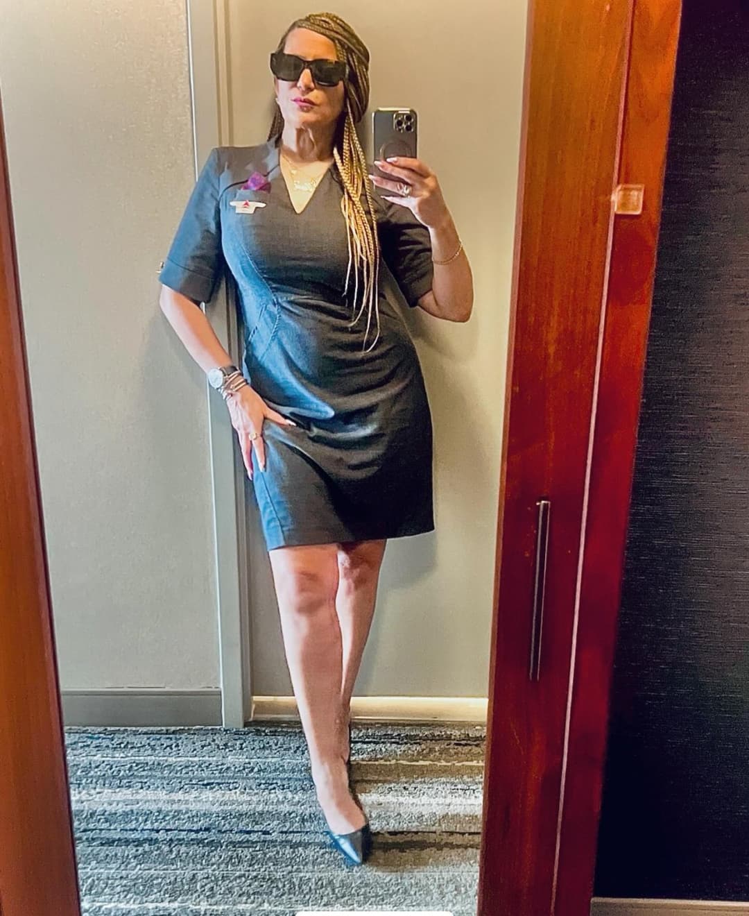 Thick Gilf flight attendant