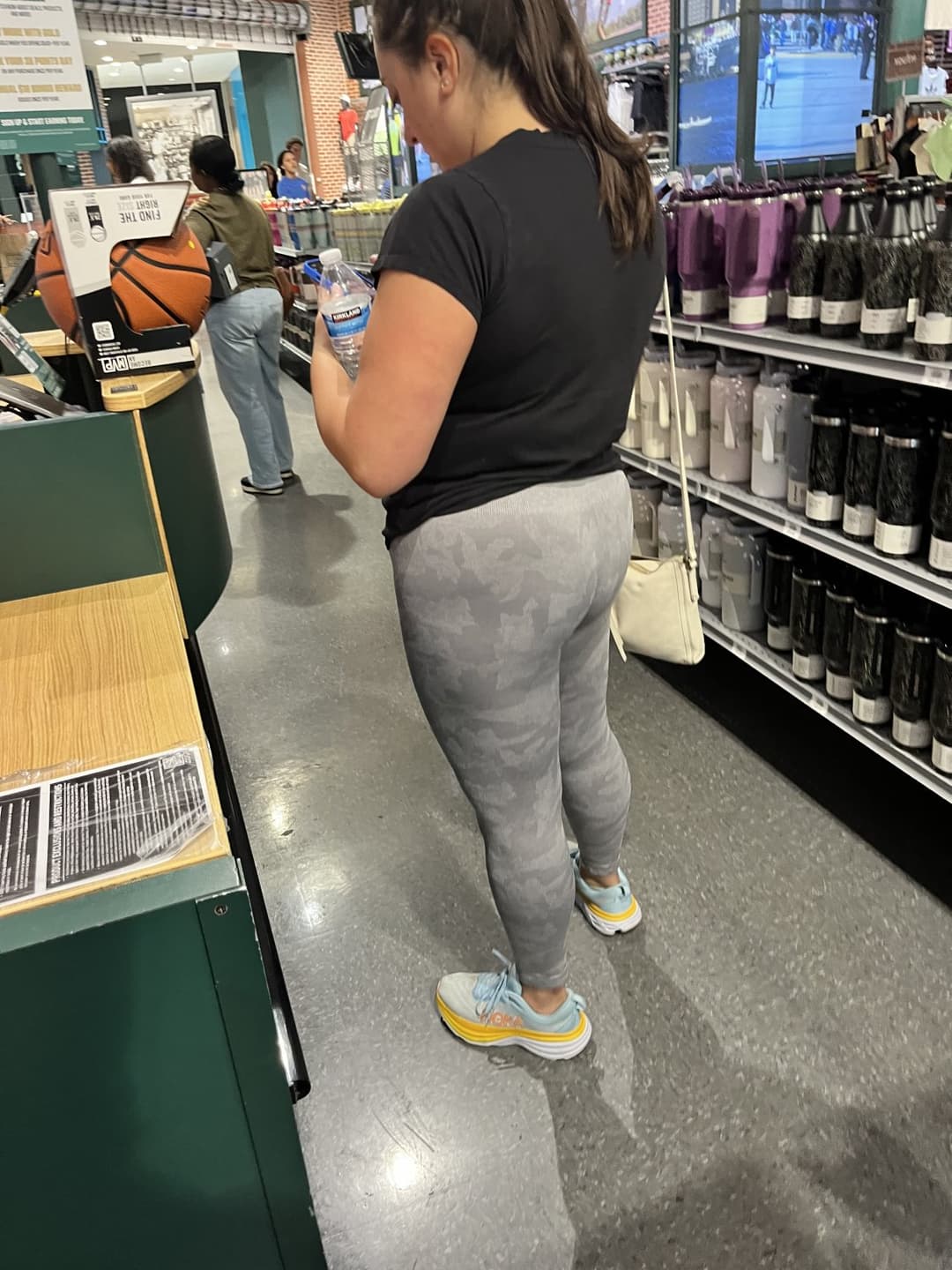 College Teen Shopping Store