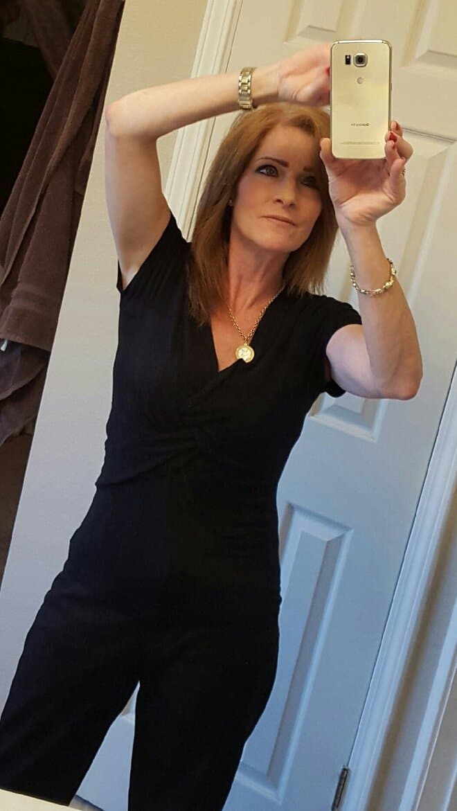 Ginger MILF shows her meaty cunt to her boyfriend. Meaty ?