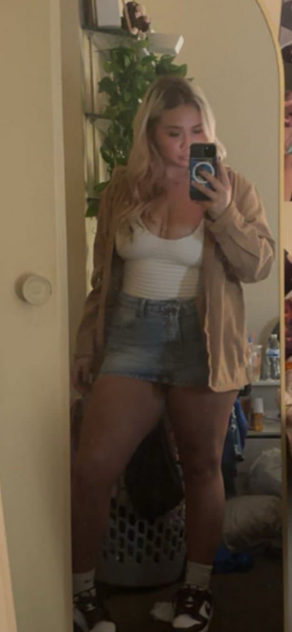 Busty Teen pawg Emma