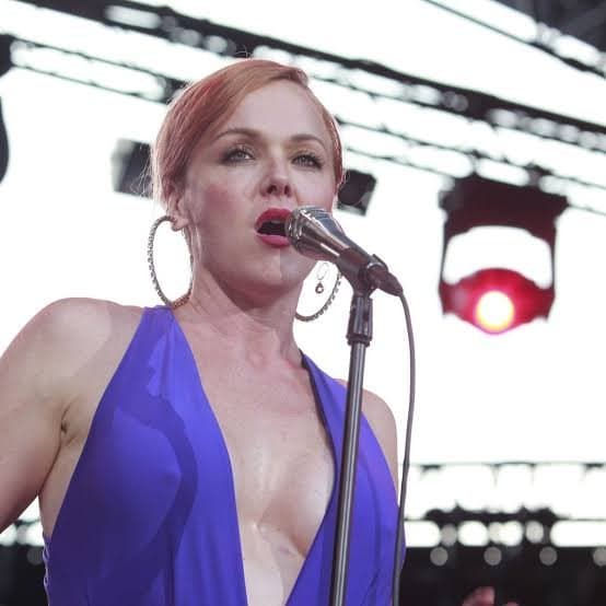 Desafio não goze nos peitos pt11 (storm large)