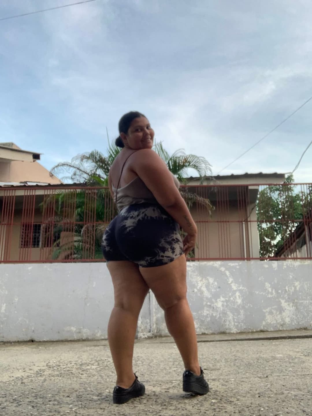 BIG THICK BOOTY LATINA BBW