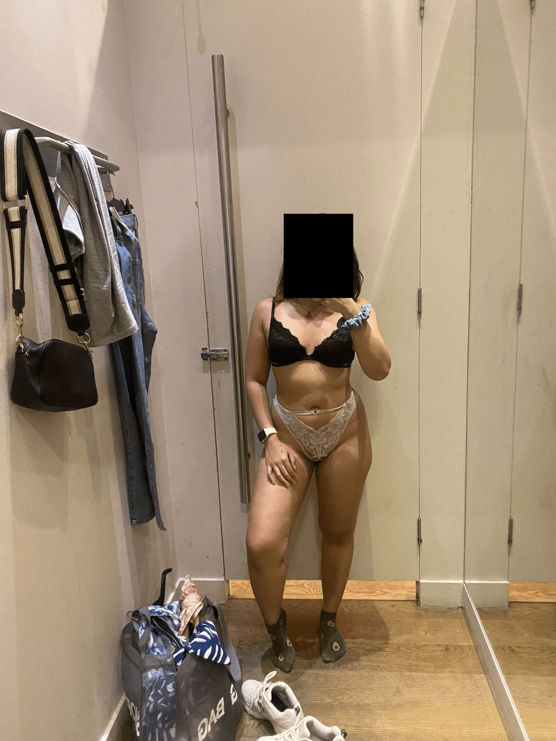 Malay gf in changing room