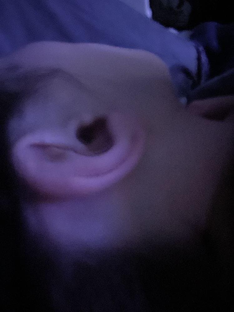 Slut with a gaping ear to be teased