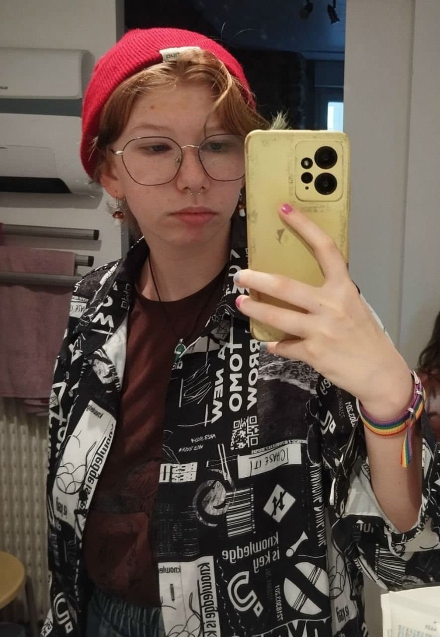 Taylor.grvs french teen creepshot (trib liked)