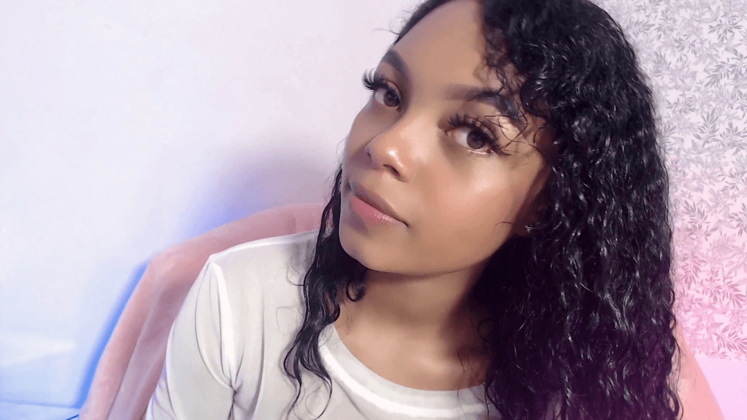 Becky Enjoys Multiple Orgasms With Squirts