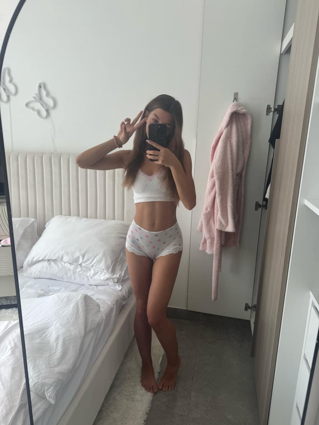 That smile? Right before the scream