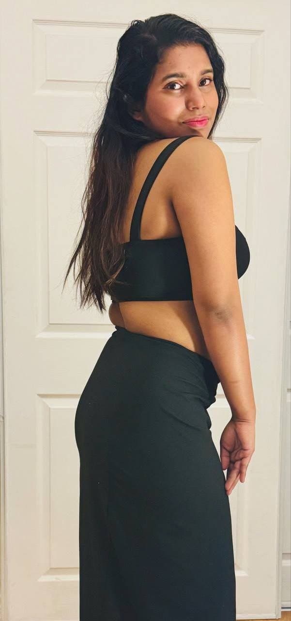 Desi Cute Indian/Sri lanka Busty Newly Married Rich Wife Homemade Doggy Fucking & Blowjobs