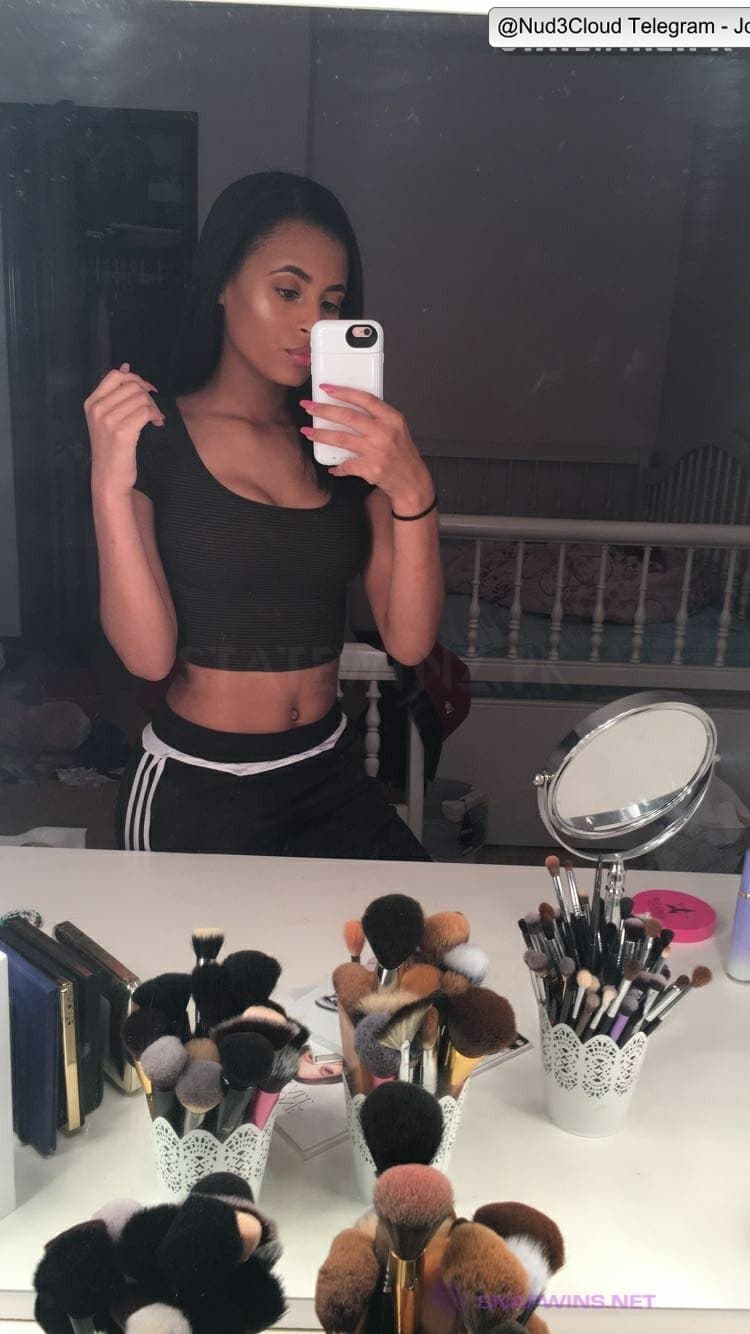 Click to view full size slim thick ebony