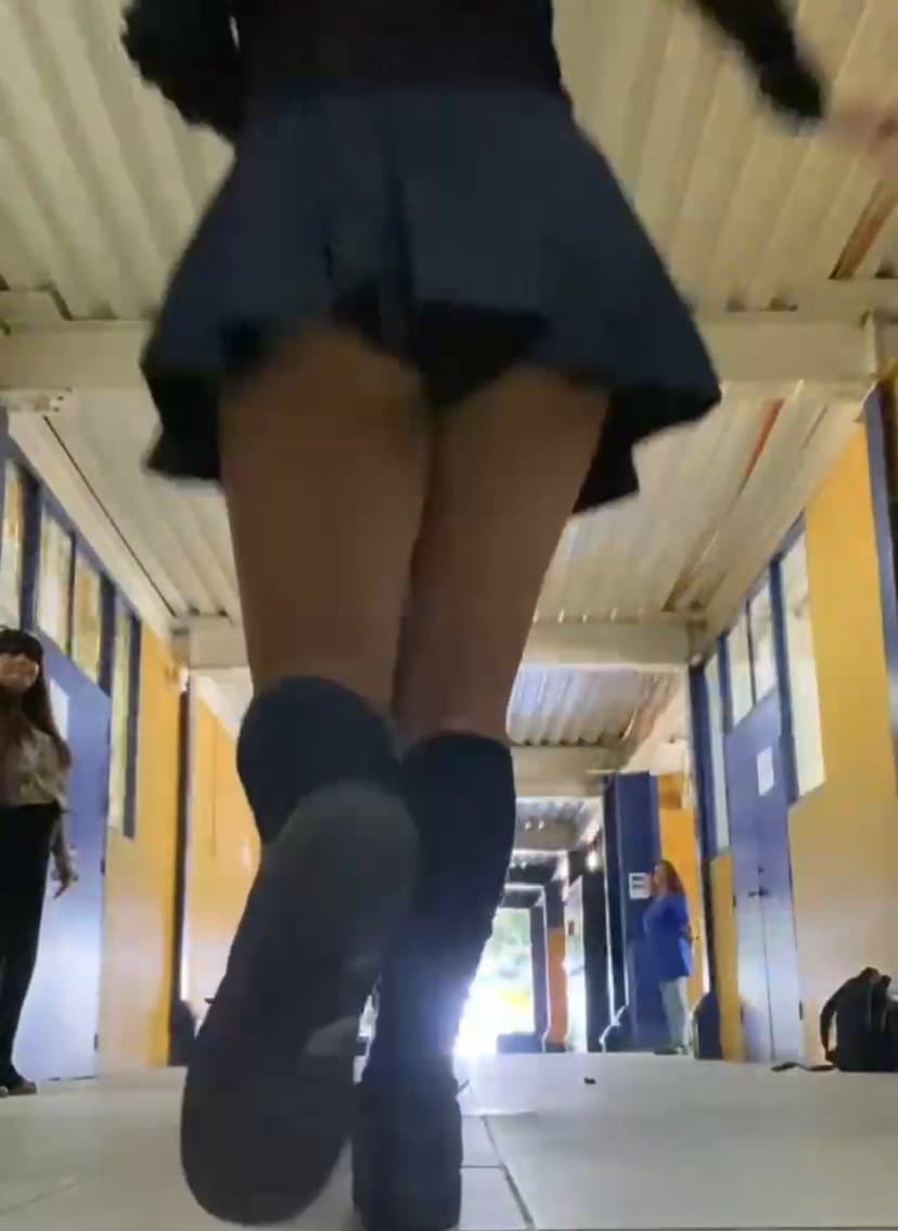 FALDAS COLEGIALAS CULONAS ?????????