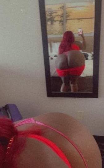 Click to view full size Big beautiful thick and busty ebony bbw milf mom big booty left her phone unlocked