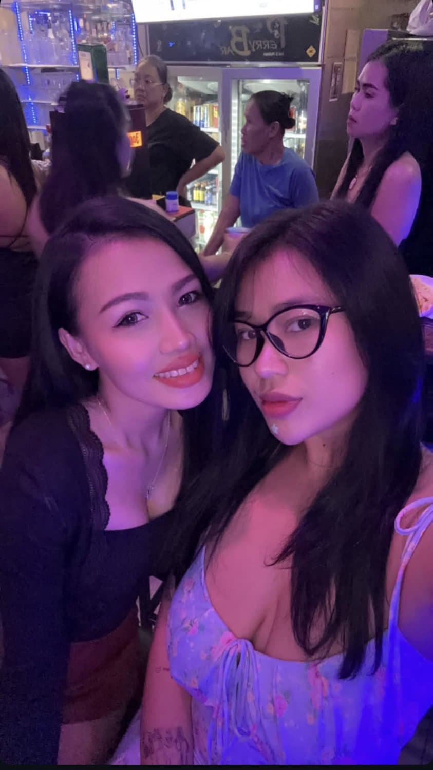 Asian Thai BBC gangbang slut / Bangkok / Pattaya / Instagram hoe