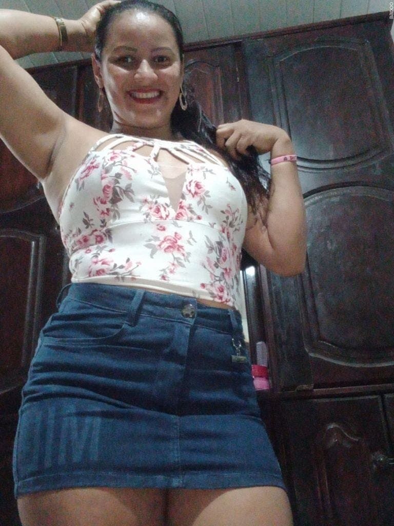 Padrão da coroa Paraense, baixinha, morena e rabuda